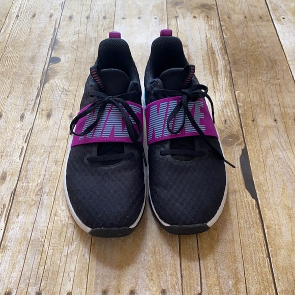 **LIKE NEW***Nike Renew Sneakers - Picture 1 of 8